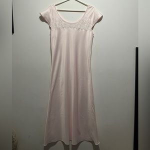 Oscar de la Renta Pink Nightgown
